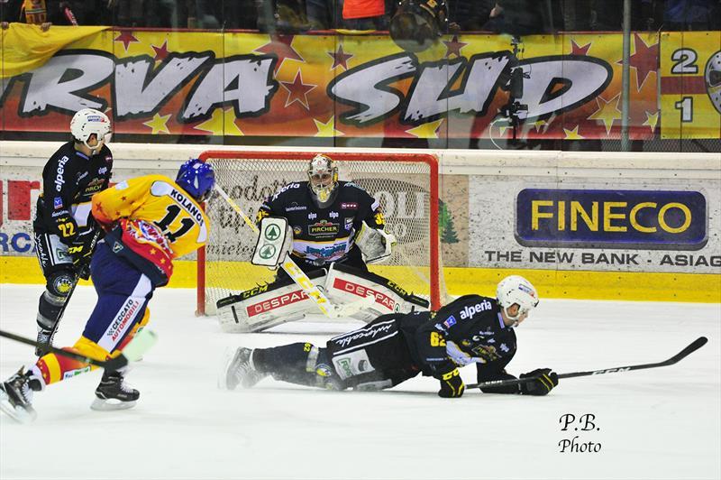 Riprende la SKY Alps Hockey League, prima partita di Master Round in Val Pusteria